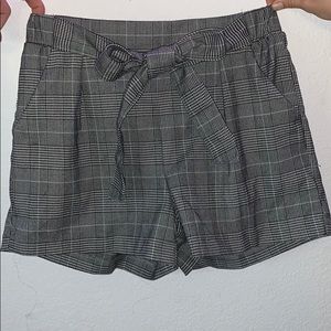 laura’s boutique plaid shorts
